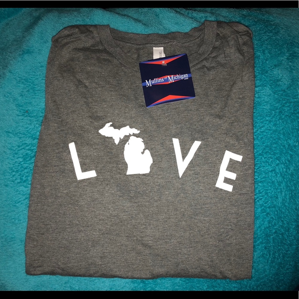 Love long sleeve tee